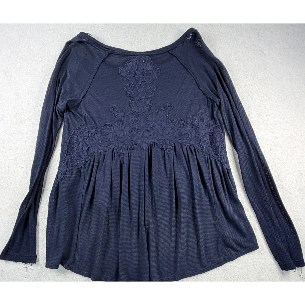 Free People That's Amore High Low Crochet Lace Tee Navy Blue Size Small Y2K